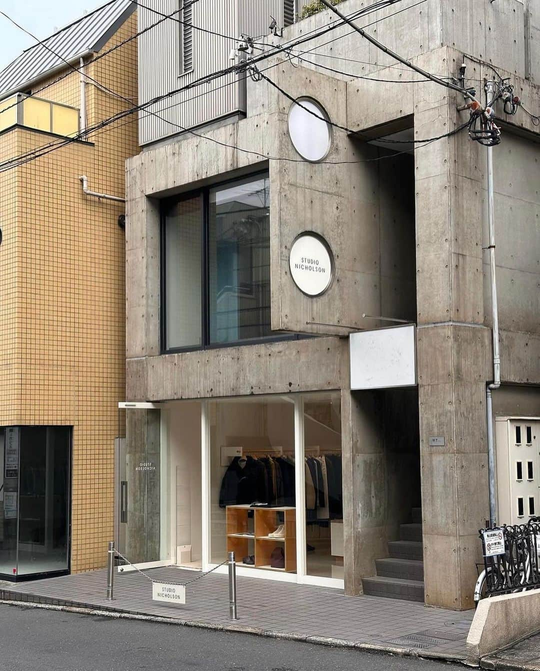 スタジオ ニコルソンのインスタグラム：「Our Tokyo Flagship Store | Located at Kita-Aoyama 3-7-10, Minato Ward, Tokyo | Open from 11am - 8pm |  #studionicholson」