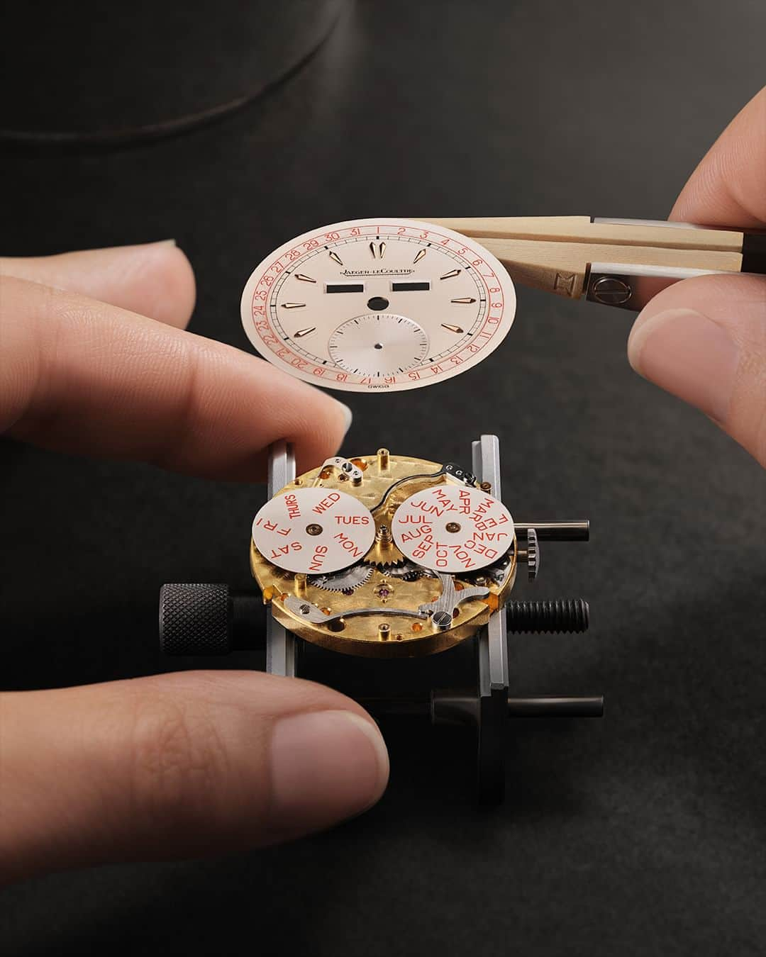 ジャガールクルトのインスタグラム：「Restoration: Reviving timepieces. #InTheMaking _ In The Making, Restoration Discover watchmaking like never before. _ From time to time, timepieces come back to where they were created. In the workshop dedicated to Restoration, nine specialised watchmakers follow original drawings to restore pieces, staying authentic and giving the best care possible. _ #JaegerLeCoultre #InTheMaking #HomeOfFineWatchmaking #Craftsmanship #SavoirFaire」