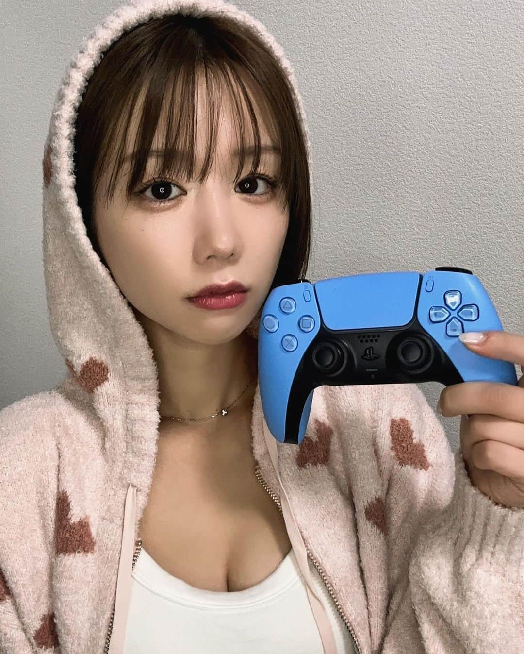 新唯さんのインスタグラム写真 - (新唯Instagram)「Twitch▶︎@arata_yui ホグワーツがんばる  おやすみ🐑💤」11月21日 0時56分 - arata_yui_