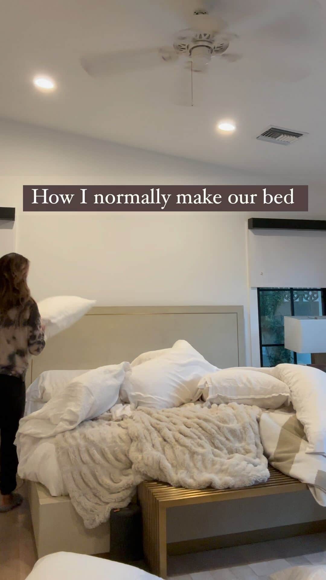 Alexia Clarkのインスタグラム：「Lol who can relate?!   Also guys don’t forget my Black Friday sale is going on NOW! Get 50% off!   www.alexia-clark.com   #home #fitness #funny」
