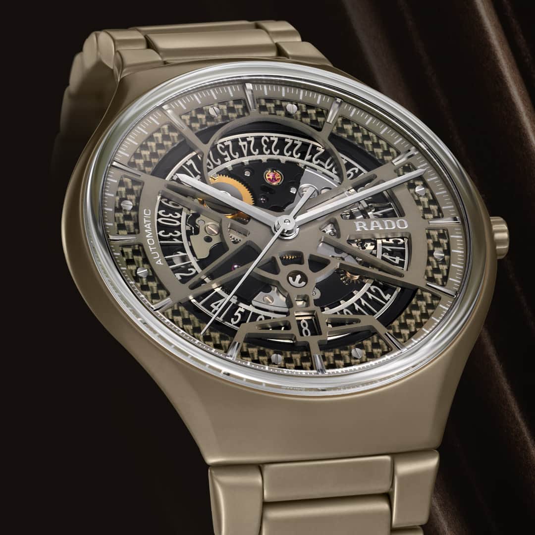 ラドーさんのインスタグラム写真 - (ラドーInstagram)「Olive-green elegance.​ The True Thinline Anima is Rado’s modern interpretation of timekeeping. With an intricately beautiful dial, and a sleek neutral color, this unique watch will become your new conversation piece.​  #Rado #RadoTrueThinline #CeramicWatch #Feelit」11月21日 1時00分 - rado