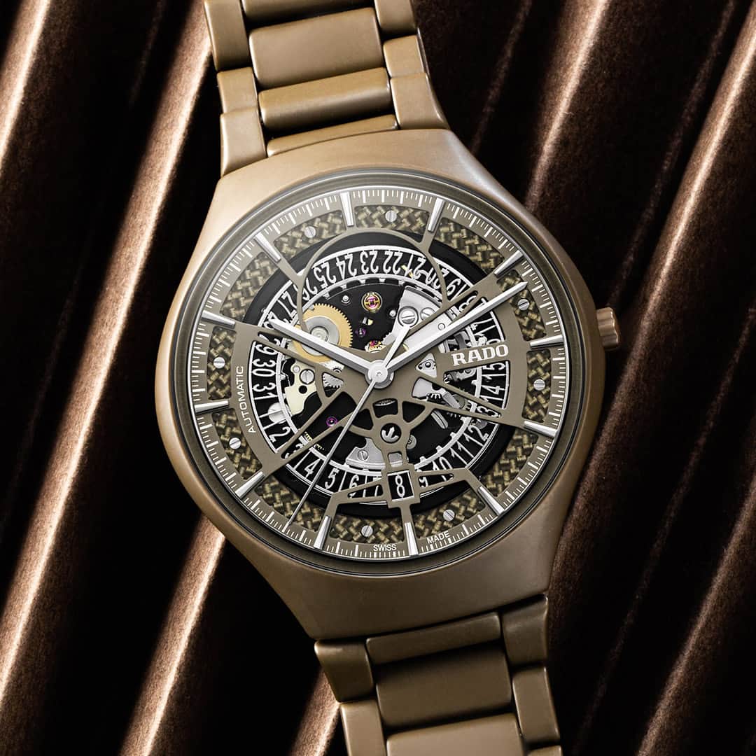 ラドーのインスタグラム：「Olive-green elegance.​ The True Thinline Anima is Rado’s modern interpretation of timekeeping. With an intricately beautiful dial, and a sleek neutral color, this unique watch will become your new conversation piece.​  #Rado #RadoTrueThinline #CeramicWatch #Feelit」