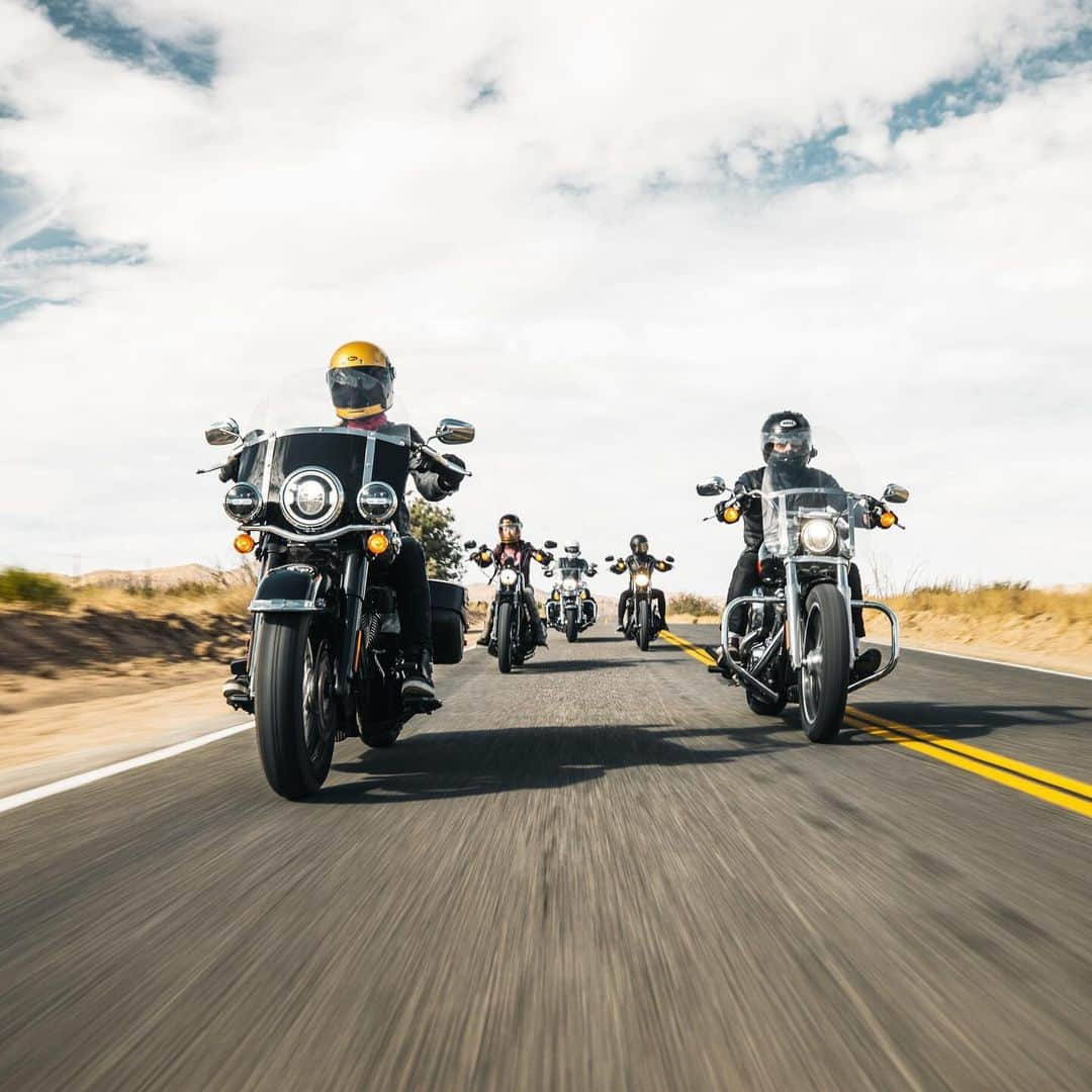 Harley-Davidsonのインスタグラム：「Riding is more rad with loved ones and @EagleRider.​  #HarleyDavidson #EagleRider」