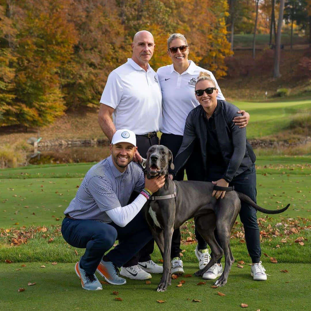 エレーナ・デレ・ダンのインスタグラム：「What a HUGE day! Our Fifth Annual Charity Golf Tournament was a success!! So thankful to everyone that supported and looking forward to raising the bar next year!  Special thank you to some of our sponsors: @delledonne.associates @jll @akaadvisory @bernardondesign @justwomenssports @wsfs_bank @worksent @donegalinsurancegroup @fanatics @yeti @pxg @nike @ogio @gatorade」