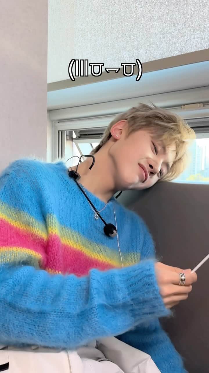 ZEROBASEONEのインスタグラム：「ZEROSE is melting me 🍬  #ZEROBASEONE #ZB1 #제로베이스원 #SEOKMATTHEW #석매튜 #MELTINGPOINT #ZEROBASEONE_MELTINGPOINT #MELTINGPOINTchallenge」