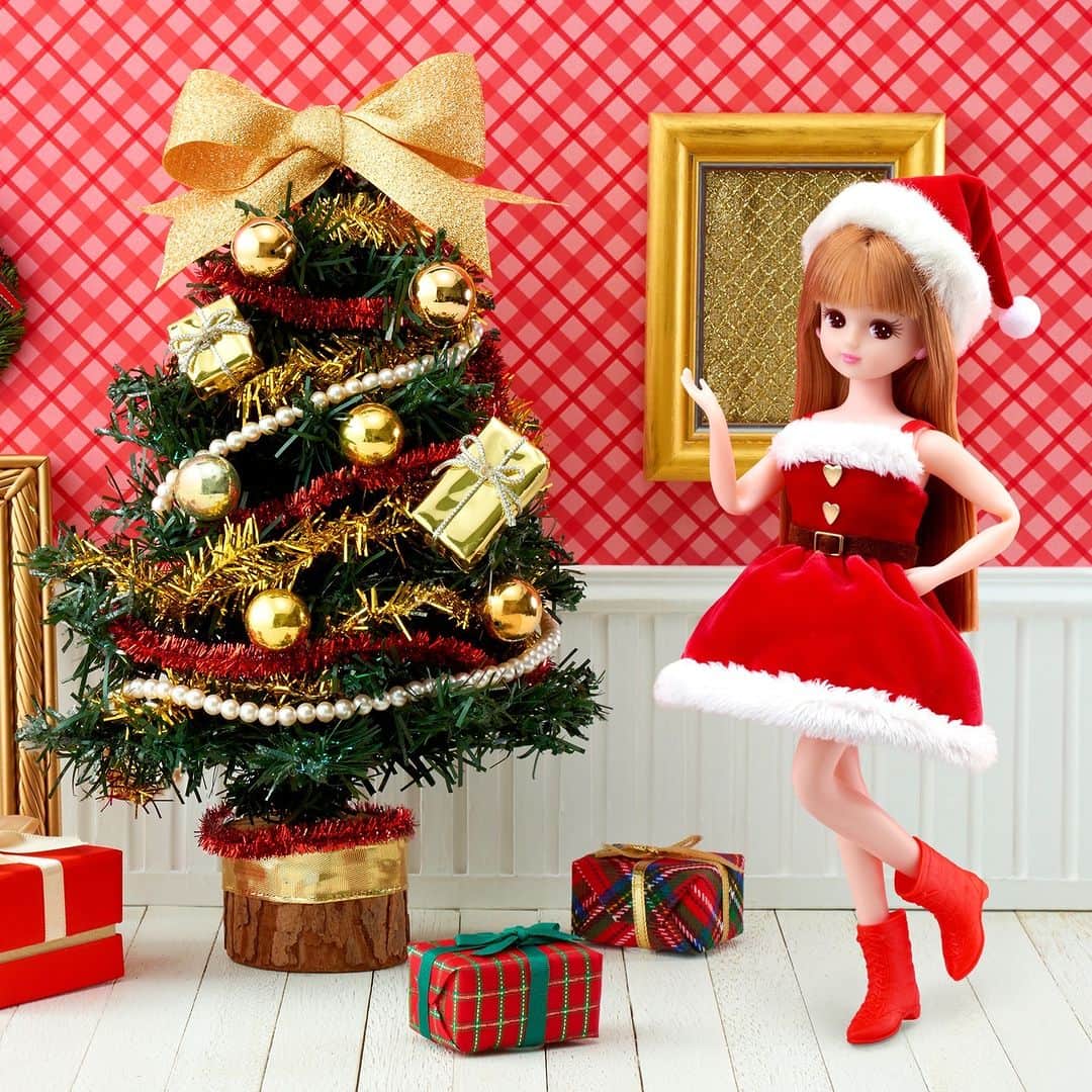 リカちゃんのインスタグラム：「今年のクリスマス、リカはサンタさんに何をお願いしようかな~♪ リカのクリスマス特集のホームページが公開されているみたい♡ ぜひチェックしてね☆  https://licca.takaratomy.co.jp/products/recommend2023/  #クリスマス」