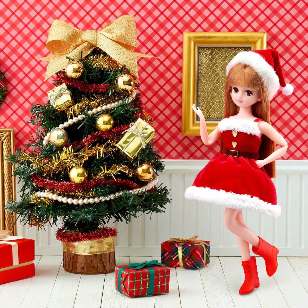 リカちゃんのインスタグラム：「今年のクリスマス、リカはサンタさんに何をお願いしようかな~♪ リカのクリスマス特集のホームページが公開されているみたい♡ ぜひチェックしてね☆  https://licca.takaratomy.co.jp/products/recommend2023/  #クリスマス」