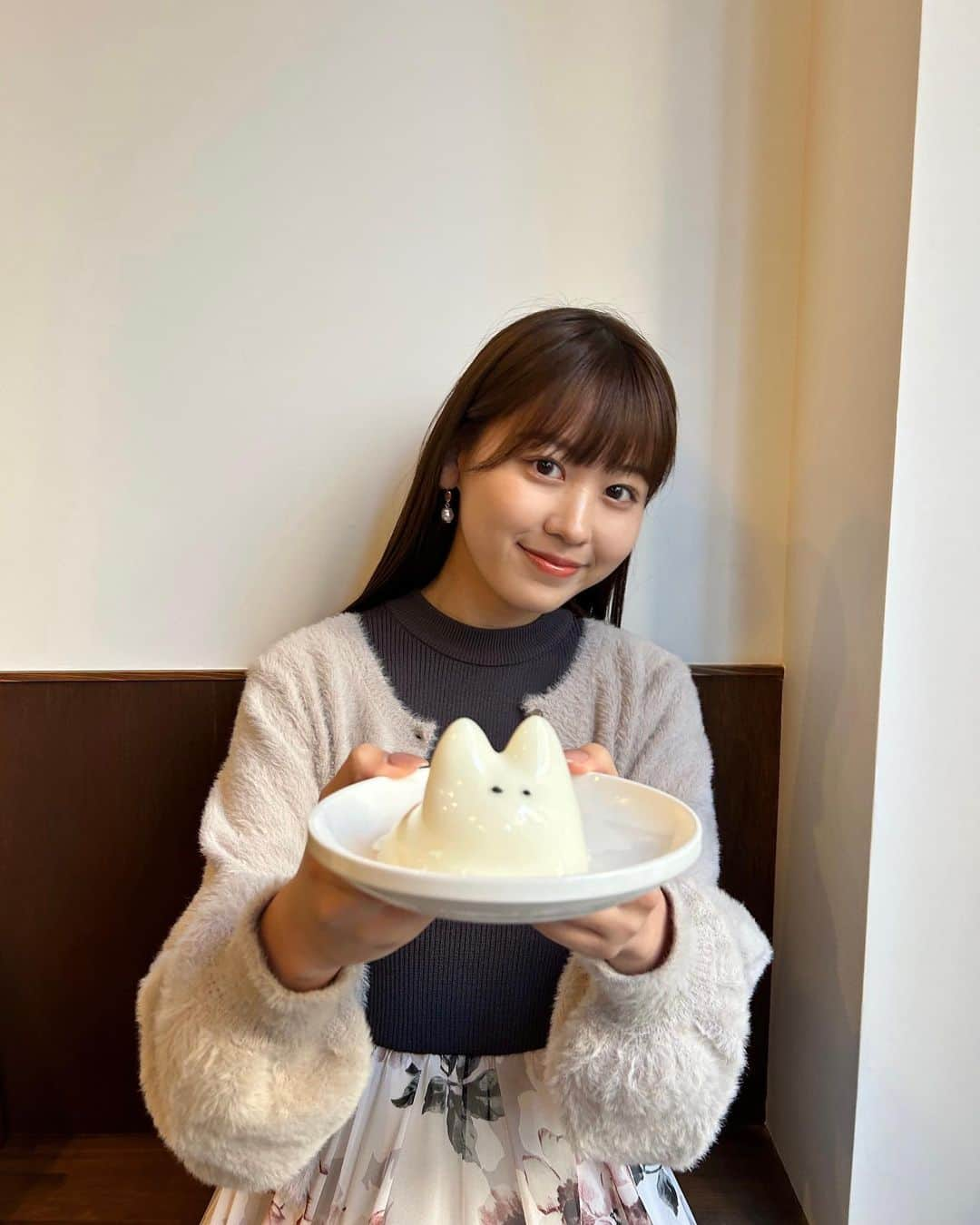 今井陽菜さんのインスタグラム写真 - (今井陽菜Instagram)「📍Cafe+82  揺れるうさぎさん‪- ̗̀ ꪔ̤ ̖́-‬ ・ ・ ・ #心斎橋カフェ #堀江カフェ #四ツ橋カフェ #うさぎプリン #うさぎスイーツ #韓国カフェ #大阪カフェ巡り #cafe82」11月20日 17時11分 - haruna__imai