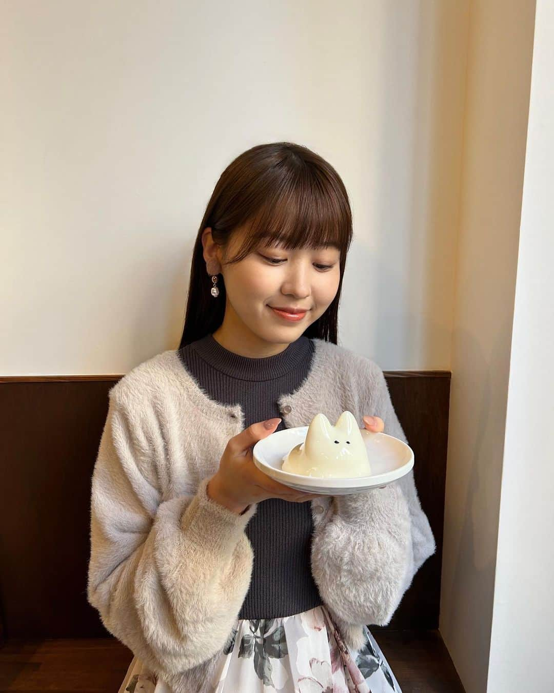 今井陽菜さんのインスタグラム写真 - (今井陽菜Instagram)「📍Cafe+82  揺れるうさぎさん‪- ̗̀ ꪔ̤ ̖́-‬ ・ ・ ・ #心斎橋カフェ #堀江カフェ #四ツ橋カフェ #うさぎプリン #うさぎスイーツ #韓国カフェ #大阪カフェ巡り #cafe82」11月20日 17時11分 - haruna__imai