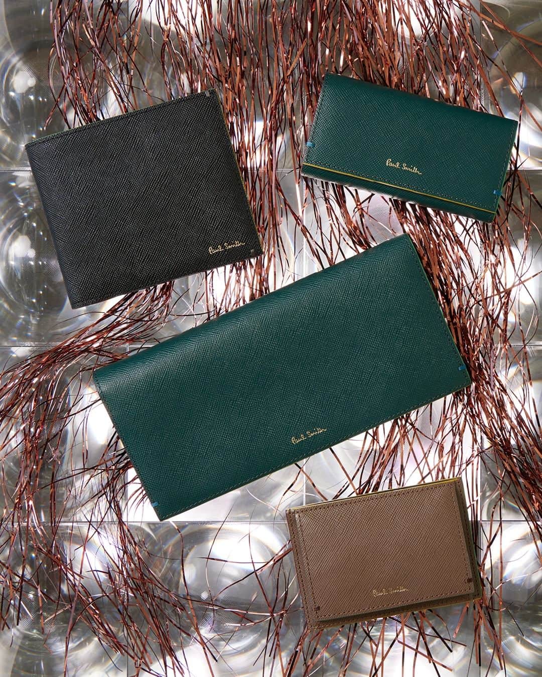 Paul Smith Japanのインスタグラム：「クリスマスのギフトにぴったりな財布と革小物。大切な方へのギフトにいかが？」