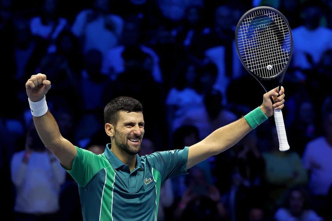 ウブロのインスタグラム：「Idemo Nole! @djokernole is on top of the world, setting another incredible record of 400 weeks as the world’s No.1 with a triumphant victory in Turin. Congratulations! #HublotAmbassador #HublotFamily」