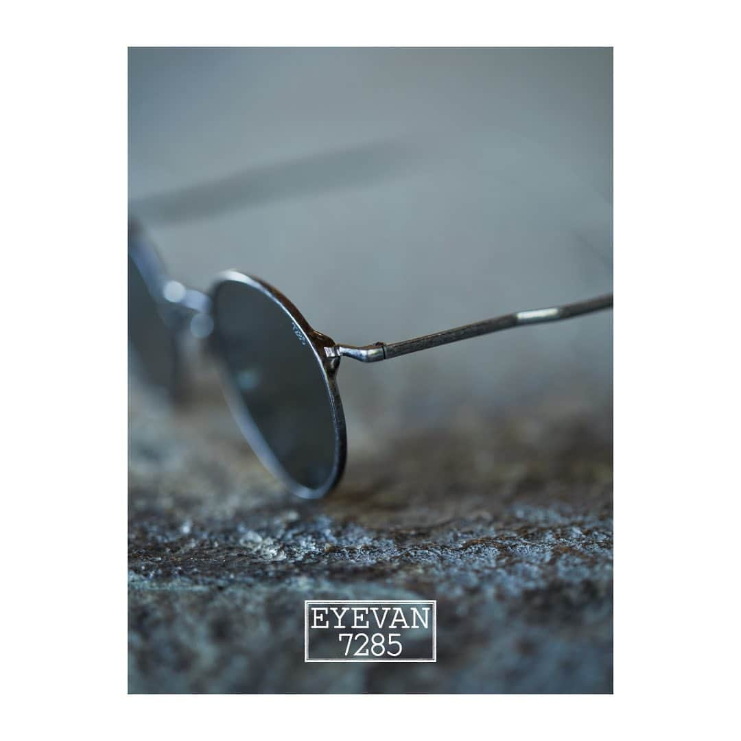 アイヴァン 7285のインスタグラム：「. #EYEVAN7285 . 2024SS Campaign image Model: 193  #moderncraftwork #japaneseeyewear #handmadeinjapan」