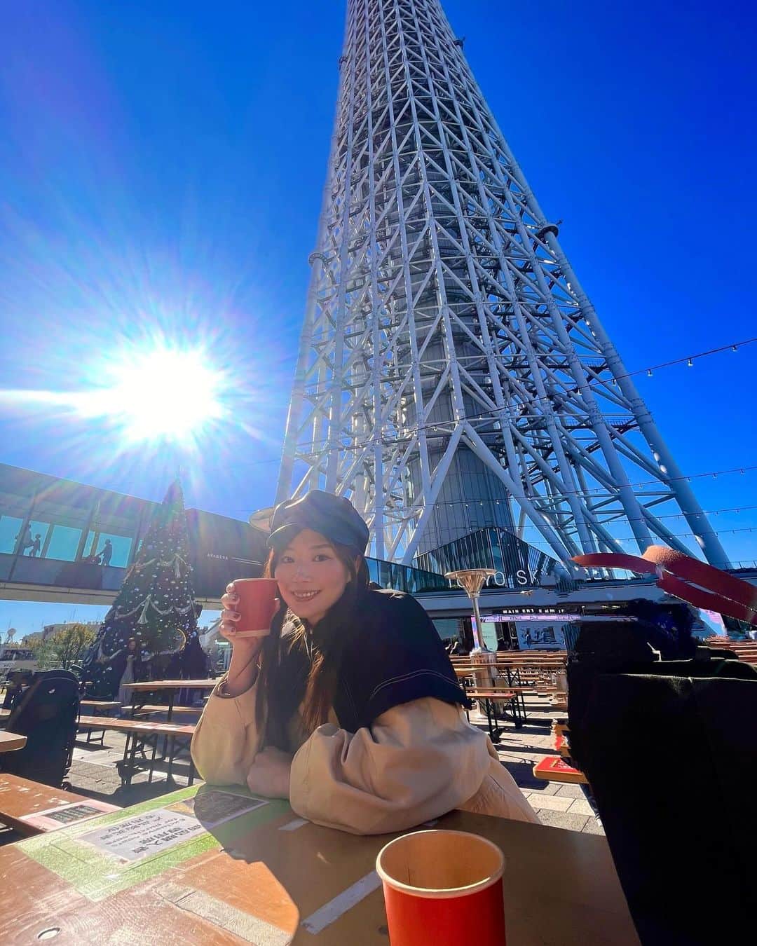 田名部生来のインスタグラム：「. 視察。 ツリービッグツリー。 今年は各所 クリスマスマーケット 制覇したいなぁ🎅🏻 保温タンブラー 持ち歩きたいなぁ🎄🍷笑  #クリスマスマーケット」