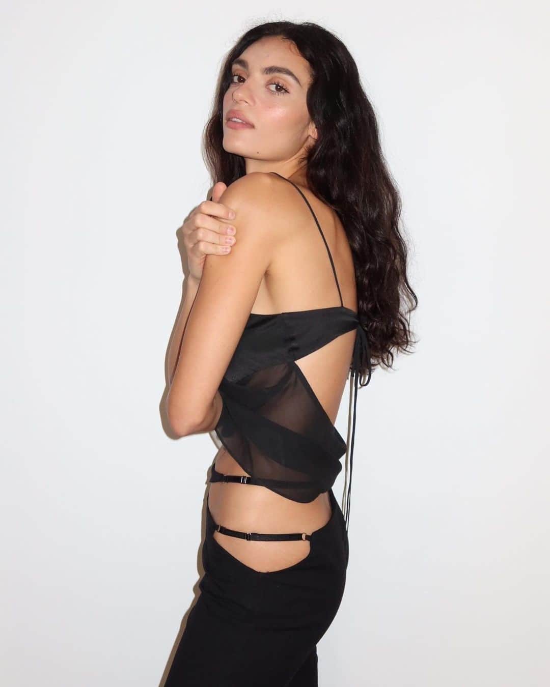 ベック&ブリッジのインスタグラム：「@rubinadyan styles the Lucille Cami and Jamie Asym Pant. Shop up to 50% off the Cyber Sale Edit online now. ⠀⠀⠀⠀⠀⠀⠀⠀⠀ #becandbridge #sale」