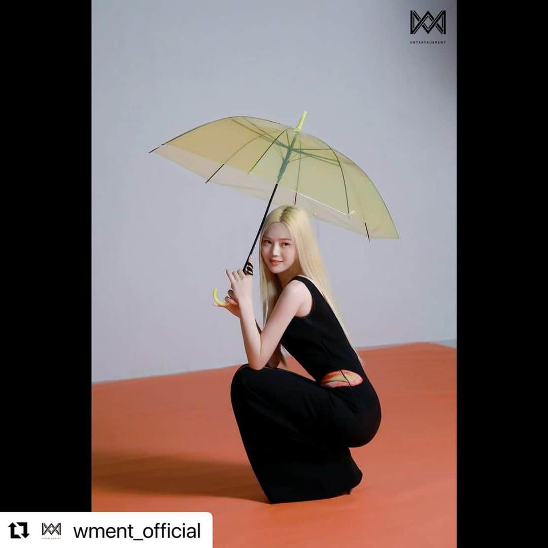 OH MY GIRLさんのインスタグラム写真 - (OH MY GIRLInstagram)「#Repost @wment_official ・・・ [오마이걸] 모든 순간이 A컷이었던 오마이걸의 ‘코스모폴리탄’ 현장 비하인드❤️포스트 미리보기  ➡ https://naver.me/5aq0AxFV  비하인드 스토리는 포스트를 통해 확인해주세요!🎬  #오마이걸 #OHMYGIRL #OMG」11月20日 18時16分 - wm_ohmygirl