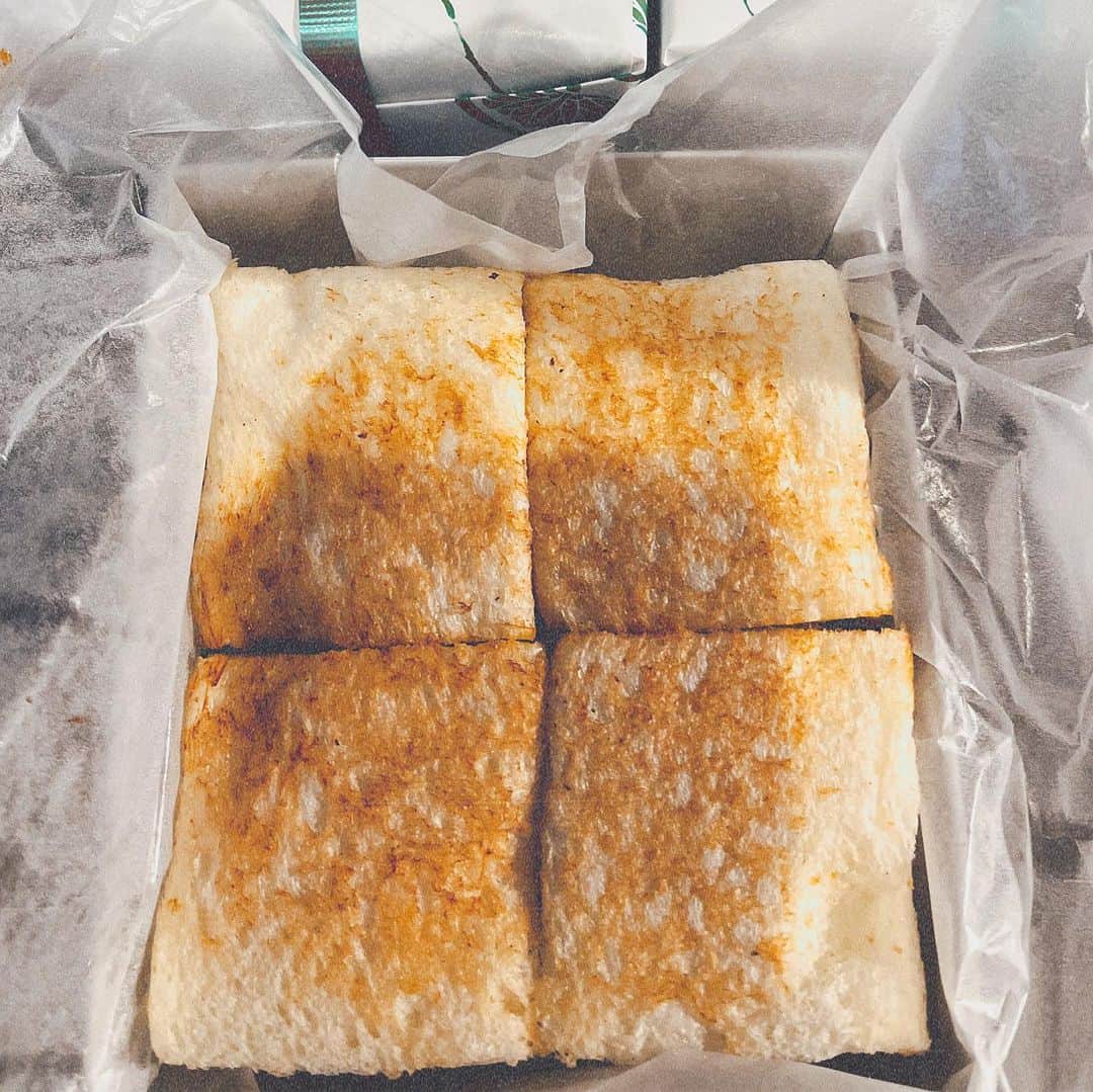 のインスタグラム：「🍞  弘前で見た美しすぎる四角形  #㐂多八弘前店」