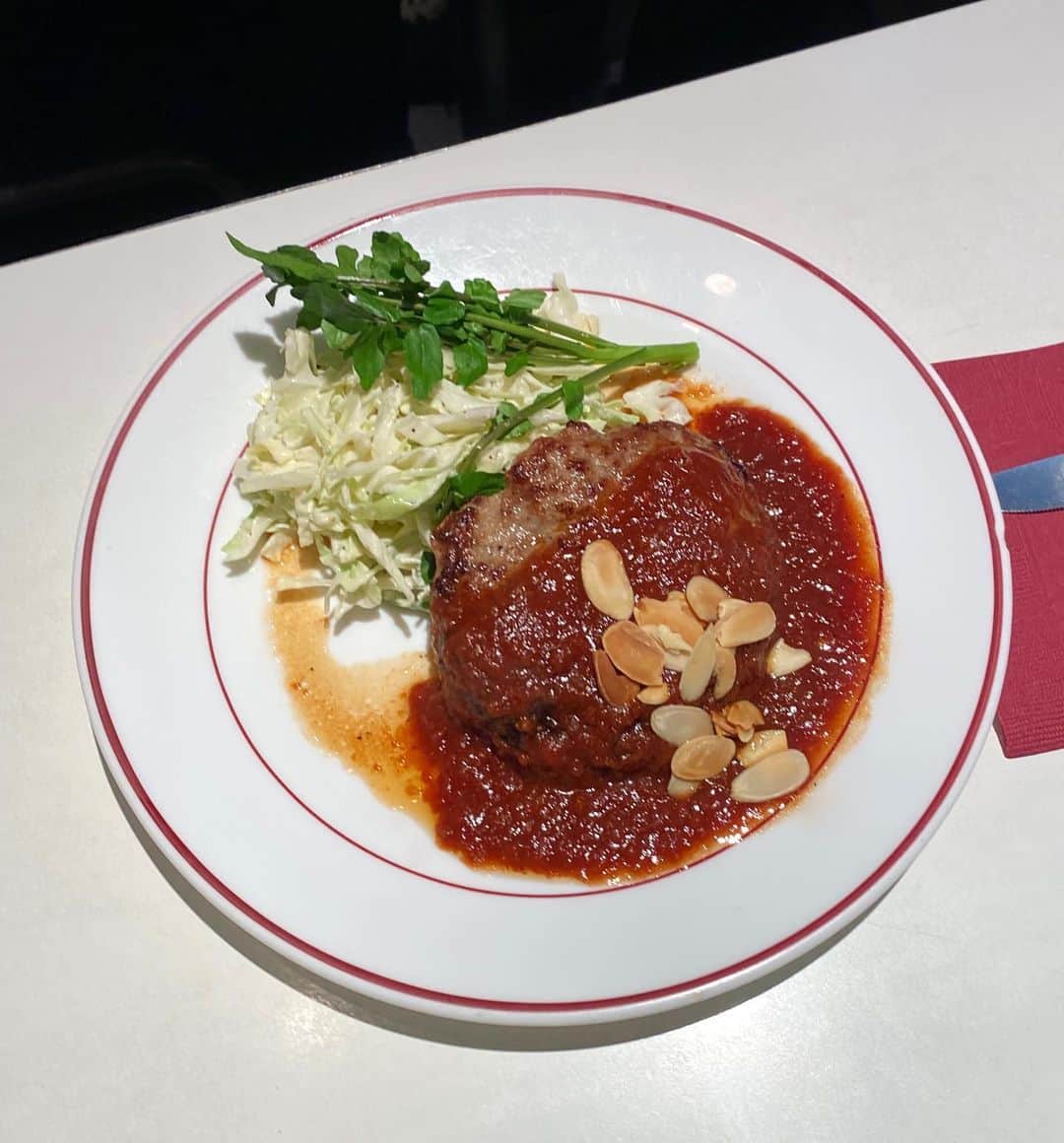 足立佳奈のインスタグラム：「おやすみの日のランチ🍋」
