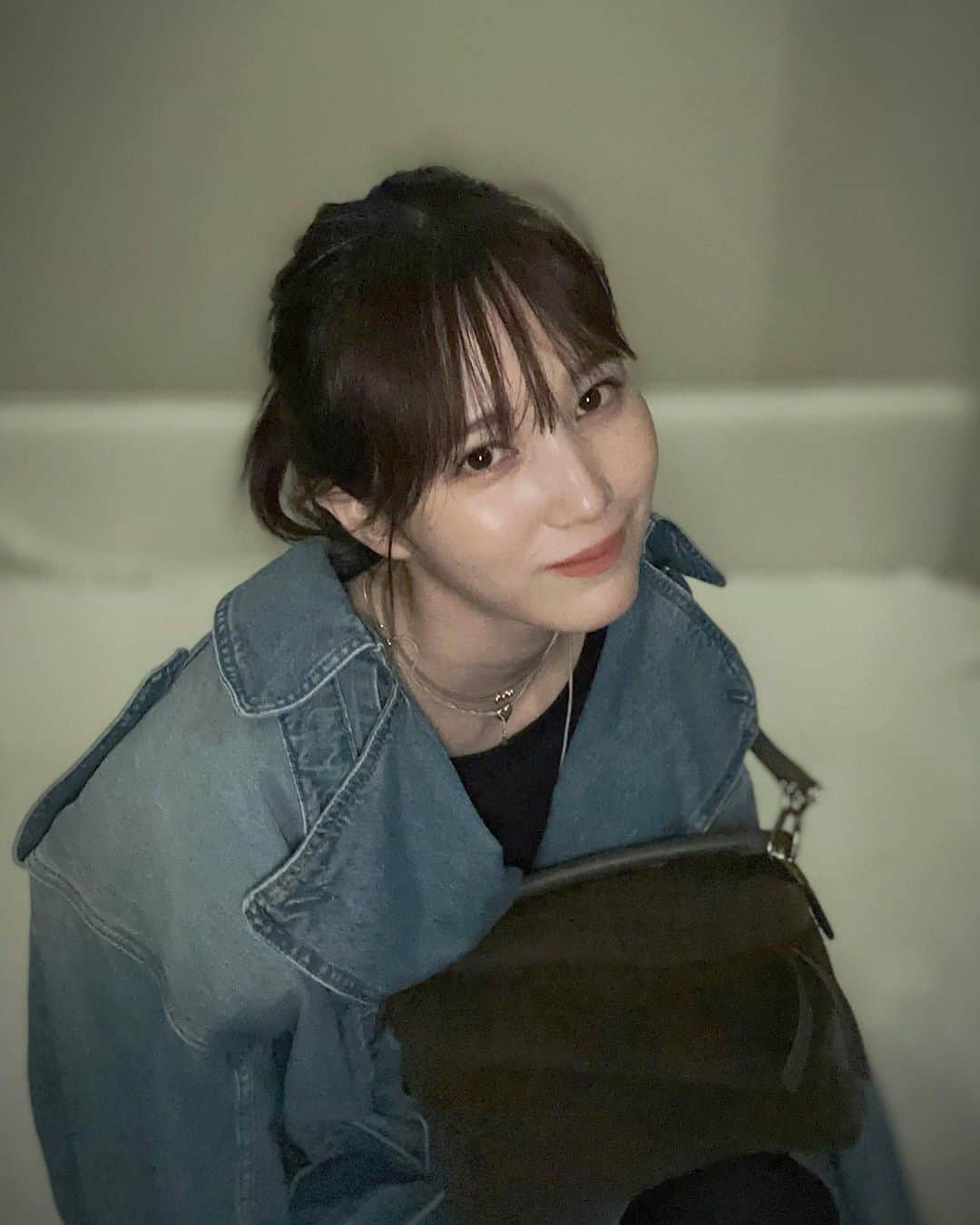 本田翼さんのインスタグラム写真 - (本田翼Instagram)「👜 ふわふわのpuzzle bag♡ なんかふわふわってどうしようもなく かわいくて素敵だよねぇ🥹 おすすめのアプリゲームある？ #ずっと探してる #ポケモンスリープ ははじめてみた。フシギダネかわいい。 #ootd #ほんだのふく」11月20日 18時25分 - tsubasa_0627official