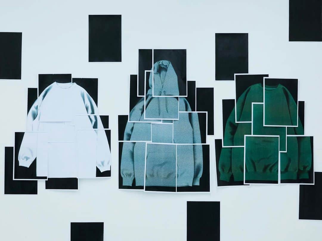 Olliemagazineのインスタグラム：「. BEAMS T “Canvas for yourself”   @beams_t   普遍的だからこそ選びたい 無地に宿るカルチャーへの造詣     無地Tはデザインがないからこそカルチャーを大切にしたい。スケートブランドのオーセンティックなパックTや、LAのストリートで愛されるオーバーサイズTシャツなど、それぞれにバックボーンが詰まっている。 そんななかで今年の夏、アートやストリートシーンを、Tシャツを通してバックアップしてきた〈BEAMS T〉が、渾身の無地Tをドロップした。”Canvas for yourself”をメッセージとした肉厚でクリーンなブランクTは、瞬く間にソールドアウト。リリースを記念したプロジェクトは河村康輔やHIROTTONから若手のRyota Daimonまで総勢30組ものアーティストが集まり、それぞれのグラフィックが描かれたプレミアムなTシャツもリリース。イベントではあのPUNPEEがDJをするという超豪華な幕開けとなった。 そんなスタートダッシュを経て、待望の第2弾として登場したのが今回のアイテムだ。スローガンはそのままに、美しいシルエットで街中でアクティブに動いてもヨレないタフな仕上がりは、未来永劫、ストリートシーンを支えてくれる〈BEAMS T〉のスタンスを感じる。 個々のアイデンティティをグラフィックに宿すのもいいけど、無地の服に想いを宿し、多くを語らない行き様もクールだ。   ロングスリーブTシャツ ¥6,600 フーディー ¥12,100 クルーネックスウェット ¥11.000  Photograph_Haruki Matsui Text&Edit_Ataro Dojun   #beamst#olliemagazine#olliemag#ollie#Ollie_Vol258#streetculture#street#skateboard#skate#skater#music#hiphop#rap#rapper#art#fashion#graffiti」
