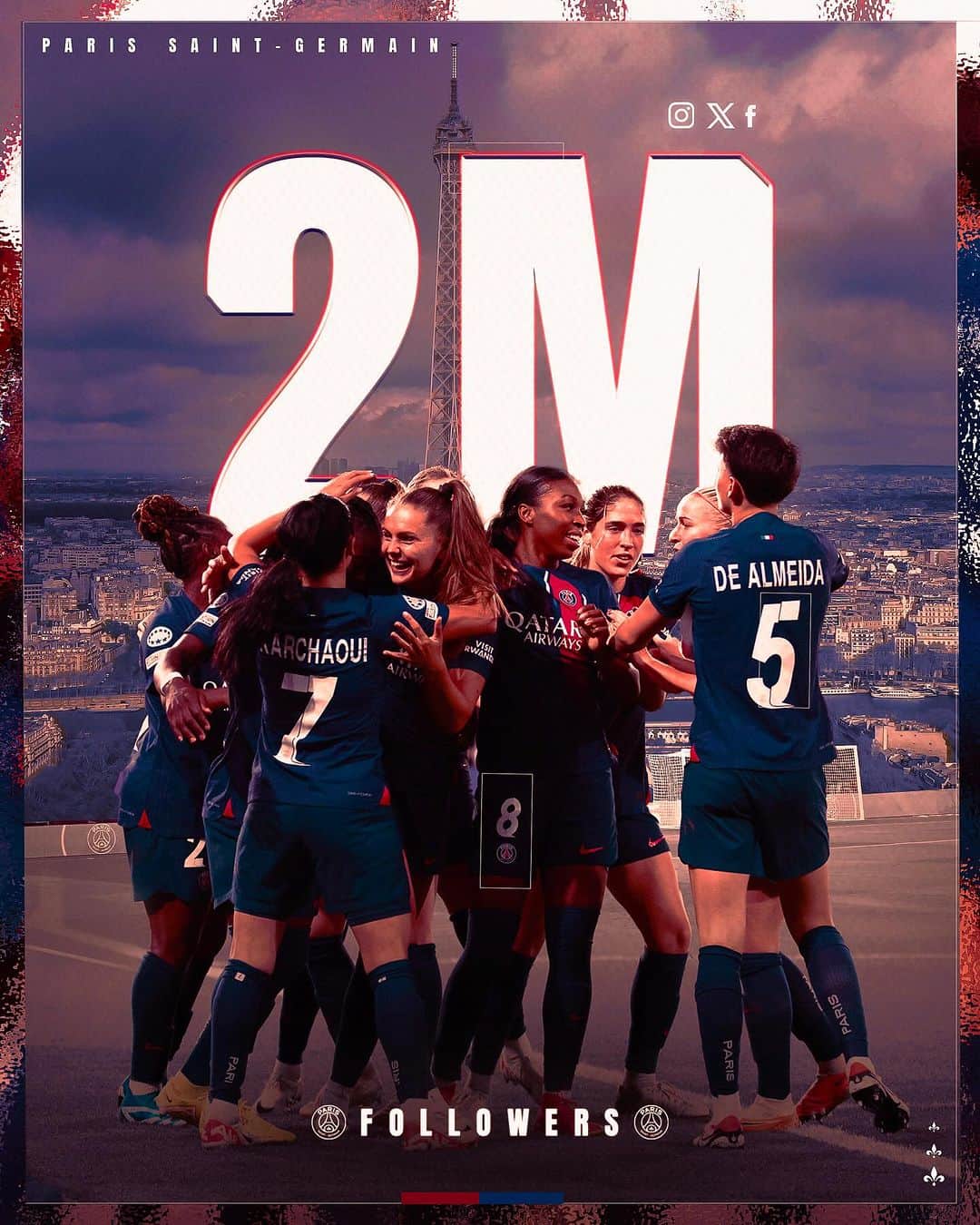 パリ・サンジェルマンFCのインスタグラム：「𝟮 𝗺𝗶𝗹𝗹𝗶𝗼𝗻! 🥳   With 2 million cumulative followers, @psg_feminines is the most followed women's team on social networks in France. 📊 See you this Thursday to encourage our Parisians 🆚 Bayern Munich in the @wchampionsleague! ❤️💙  𝟮 𝗺𝗶𝗹𝗹𝗶𝗼𝗻𝘀 ! 🥳   Avec 2 millions de followers cumulés le @psg_feminines est l’équipe féminine la plus suivie en France sur les réseaux sociaux. 📊 Rendez-vous ce jeudi pour encourager nos Parisiennes 🆚 Bayern Munich en @wchampionsleague ! ❤️💙」