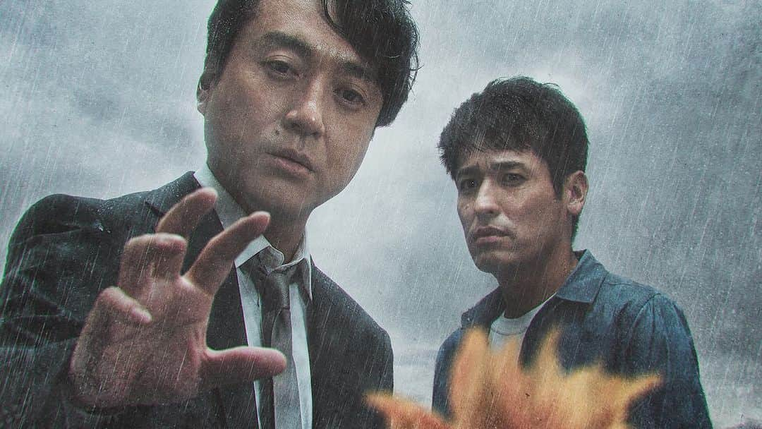 Netflix Japanさんのインスタグラム写真 - (Netflix JapanInstagram)「◆配信開始 『雨に消えた向日葵 』（日本）  ムロツヨシ、佐藤隆太 出演。  雨が降る夏の日、ある少女が突然消えた。誘拐か、家出か、事故か？ 少女の家族の苦悩と、刑事・奈良健市（ムロツヨシ）による執念の捜査を描くミステリードラマ。  #雨に消えた向日葵 #ムロツヨシ #佐藤隆太 #映画 #Film #ネトフリ #ネットフリックス #netflix」11月20日 19時10分 - netflixjp