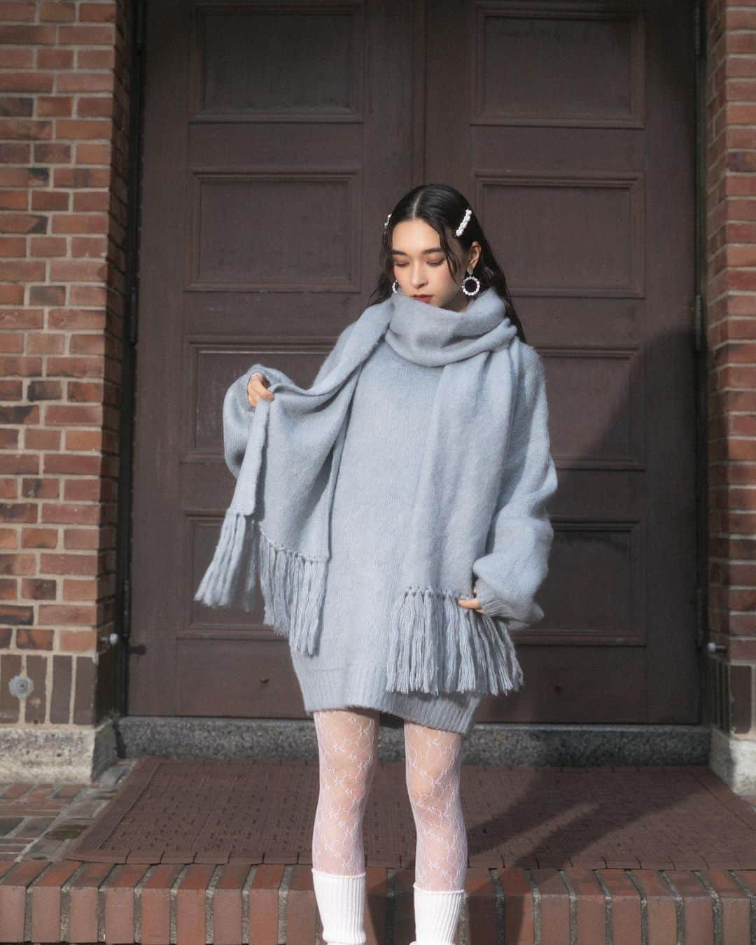 BUBBLESさんのインスタグラム写真 - (BUBBLESInstagram)「ㅤㅤㅤㅤㅤㅤㅤㅤㅤㅤㅤㅤㅤ ㅤㅤㅤㅤㅤㅤㅤㅤㅤㅤㅤㅤㅤ BUBBLES Winter / November,2023  ☑︎ ribbon muffler knit one-piece ¥9,500+tax color :  ivory / blue / black / pink https://www.sparklingmall.jp/c/sparklingmall_all/BS71332 ㅤㅤㅤㅤㅤㅤㅤㅤㅤㅤㅤ _____________________________________________  #bubbles #bubblestokyo  #bubbles_shibuya #bubbles_shinjuku #bubblessawthecity #bubbles #new #clothing #fashion #style #styleinspo #girly #classicalgirly #brushgirly #harajuku #shibuya #newarrival #november #aw #winter #2023_BUBBLES #November2023_BUBBLES」11月20日 19時02分 - bubblestokyo