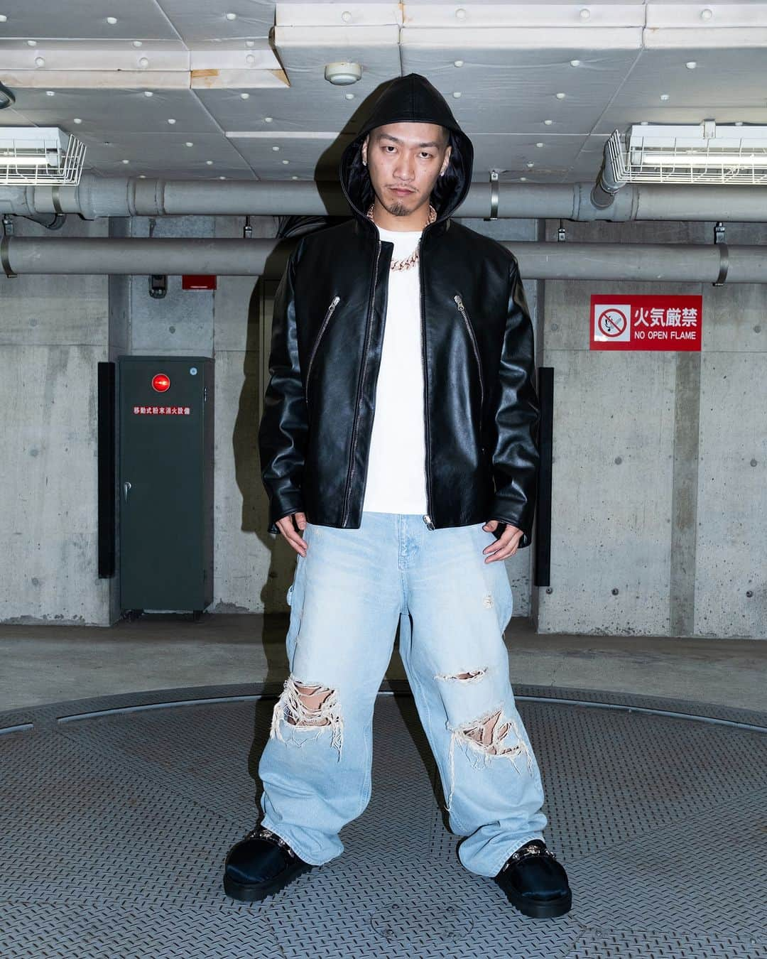 NUBIANのインスタグラム：「【SKINS】 @skins_jpn  "DAMAGED BAGGY DENIM PANTS" Available in-store & online store.  #skins #nubiantokyo」