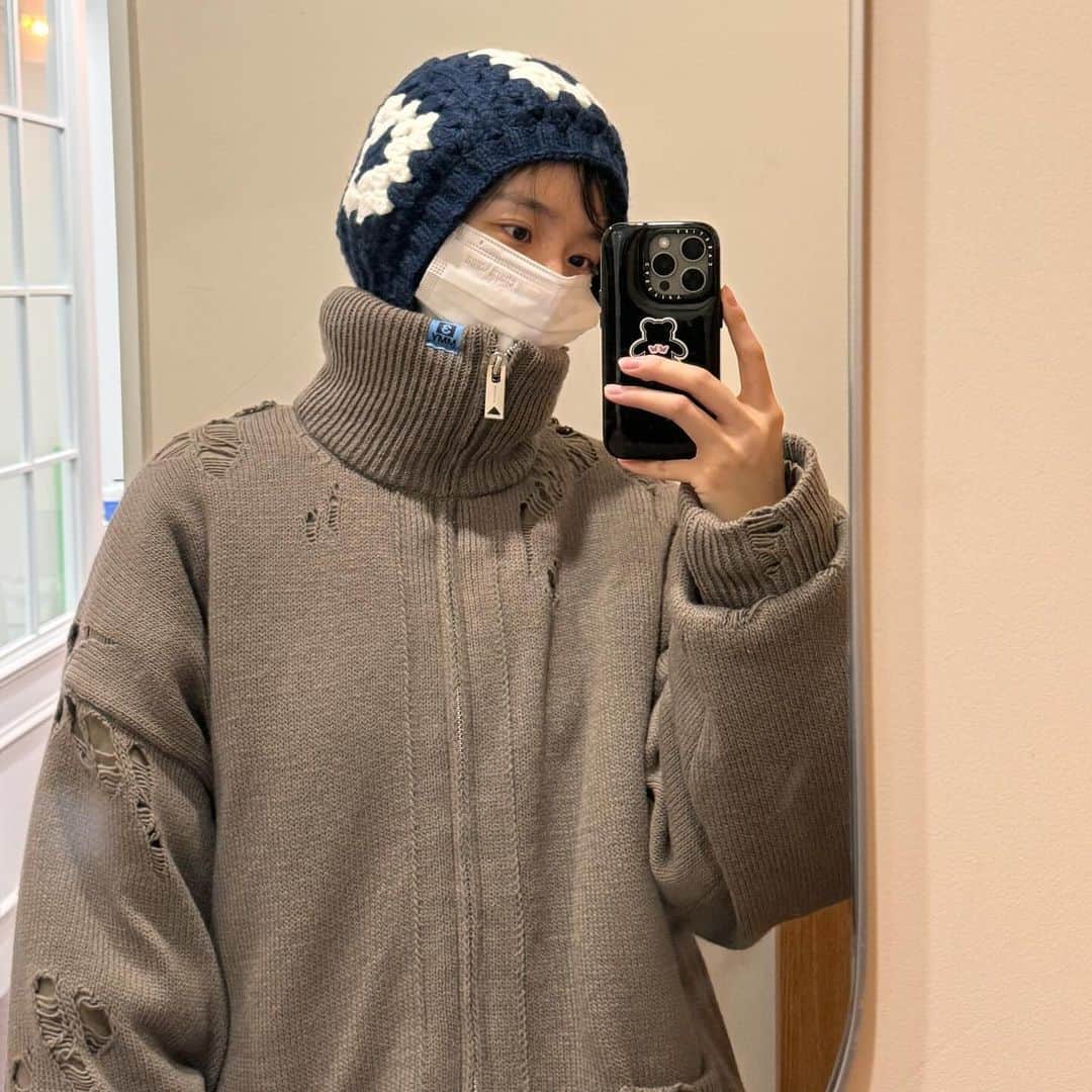 パク・ギュヨンさんのインスタグラム写真 - (パク・ギュヨンInstagram)「🧶😍」11月20日 19時36分 - lavieenbluu