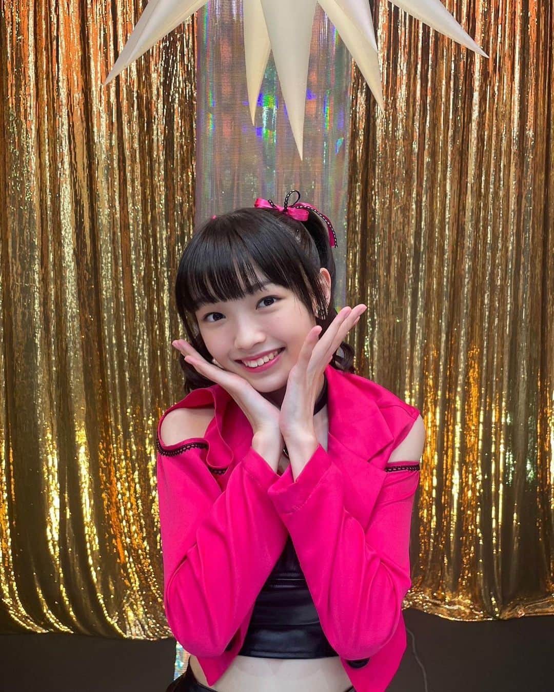 山﨑愛生さんのインスタグラム写真 - (山﨑愛生Instagram)「. 今日はどんな日でしたか！？ 明日も頑張るぞ〜💪  📷 ♡すっごいFEVER！オフショット  #山﨑愛生 #パンダさんパワー  #モーニング娘 #モーニング娘23  #morningmusume23」11月20日 19時28分 - mei_yamazaki.official