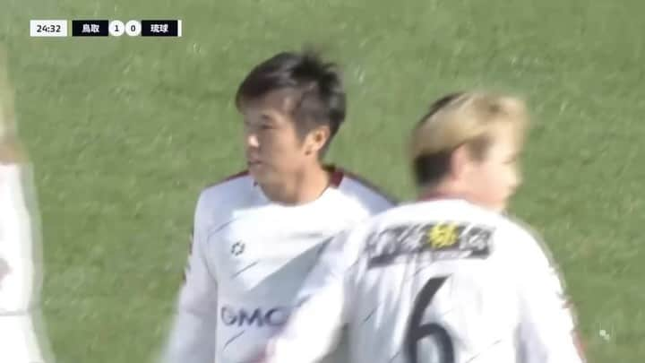 FC琉球のインスタグラム：「📹｜𝙂𝙊𝘼𝙇 ❗️｜  🏆Ｊ3 第36節 🗓11/19(日） 🆚ガイナーレ鳥取 ⚽️25' #中野克哉  #FC琉球」