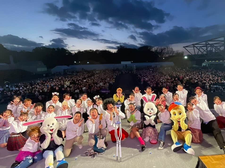 赤崎夏実さんのインスタグラム写真 - (赤崎夏実Instagram)「おは朝パーク2023☀︎ ２日間ありがとうございました‼︎真冬みたいな寒さの中でしたが、お越しくださった皆さまの満開の笑顔と暖かいお言葉に心がほかほかになりました♡ 澤田ちゃんと本気で作ったMJも限られた時間でしたが直接お渡しさせてもらって美味しいー‼︎って言っていただけて2人で感動してました‼︎ えれくとーんらんどもたくさんお越しいただき本当に本当にありがとうございました♪エレクトーンの魅力が少しでも伝わったらいいな♡の一心で準備したので楽しんでいただけていたらとっても嬉しいです🥹 そしておは朝スペシャルライブ‼︎あーー楽しかったーー‼︎ステージから見える皆さまの笑顔♡本当に最高すぎました‼︎ 思いが止まらないのですが…明日のおは朝でスペシャルライブの模様がOAなので是非そちらもご覧ください♡ 余韻…♡幸せ #おは朝パーク #おはよう朝日です #おはパー」11月20日 19時38分 - natsumi_akazaki