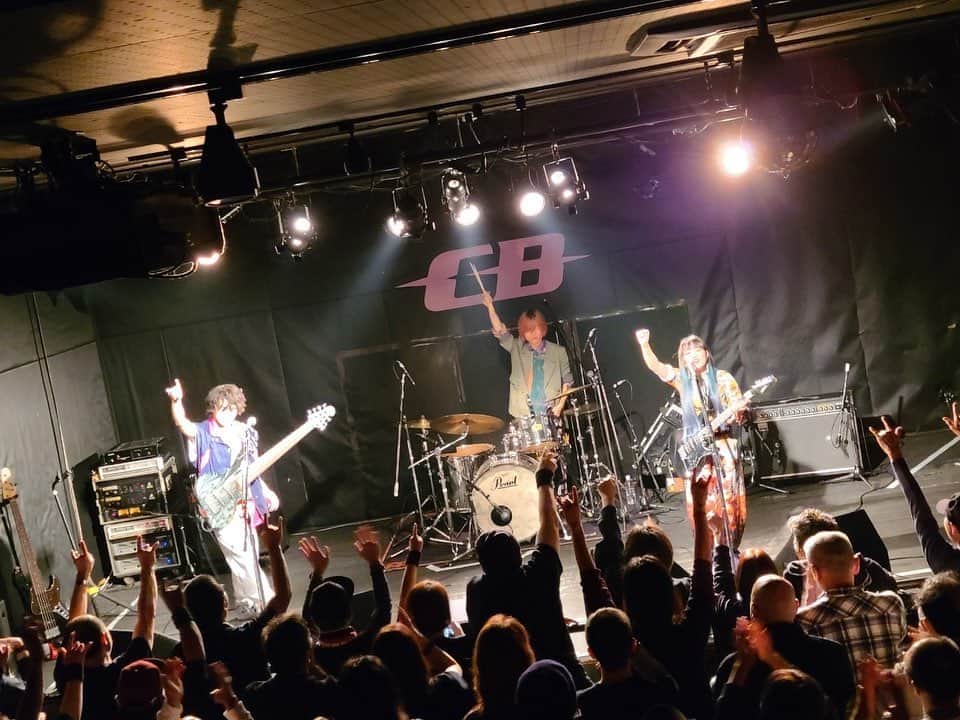 ASTERISM（アステリズム）さんのインスタグラム写真 - (ASTERISM（アステリズム）Instagram)「・ 🔹LIVE🔹 Thank you for coming to our one-man show"THE DECISION" at @livehousecb 🙏️☺️ (Sorry for the delay in posting this...)  Fukuoka, our hometown, was warmly cheering for me!😊  🎸NEXT GIG🎸 Nov. 23rd Thu|Holiday at SHIBUYA CYCLONE 🎫https://l-tike.com/asterism/  The tour finale is coming up fast!! 😢 It's sure to be a great crowd pleaser! 😆🤘  #ASTERISM #アステ #LIVE」11月20日 19時43分 - asterism.asia