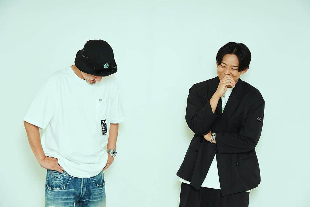 KEN THE 390のインスタグラム：「ナタリーにて連載中の「#ジャパニーズMCバトル：PAST＜FUTURE」第3回目のゲストにFORKくんがきてくれました！  たくさん曲もさせてもらい話す機会も多いですが、MCバトルに絞って深い話をじっくりさせてもらえて、新しい気づきがたくさんありました！  皆さんもぜひ読んでみていただければ！」