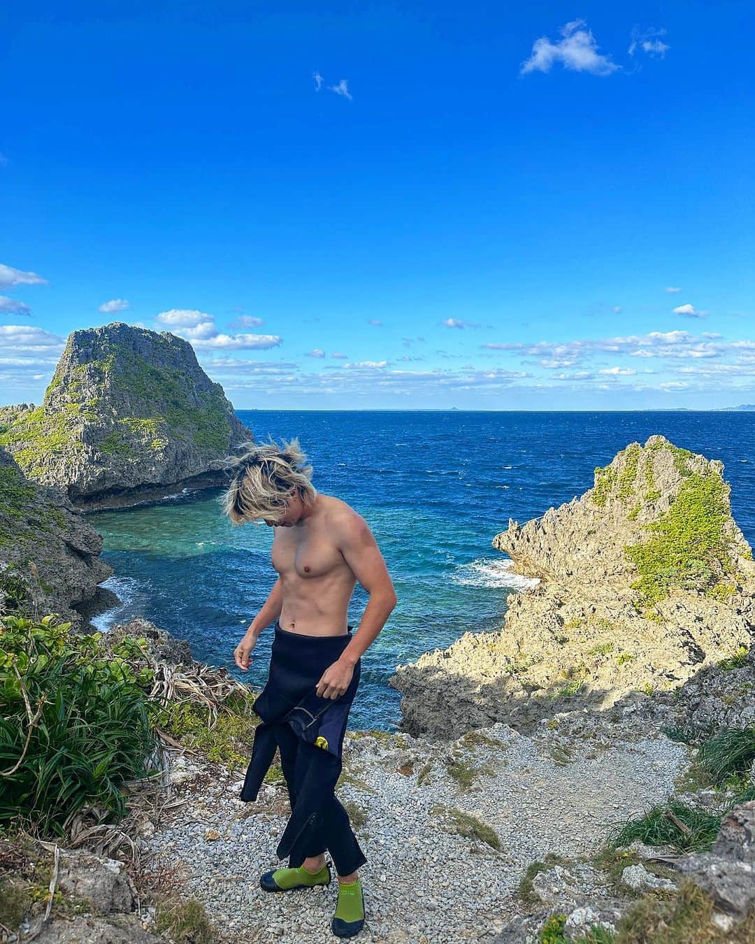 木村太陽さんのインスタグラム写真 - (木村太陽Instagram)「Okinawa trip 🏝️  I took a good vacation in Japan 🇯🇵   I snorkeled, kayaked, shopped🤩  Next go to Manchester 🩵🩵  #okinawa #okinawatrip #okinawajapan #allnipponairways」11月20日 20時12分 - taiyojr.10