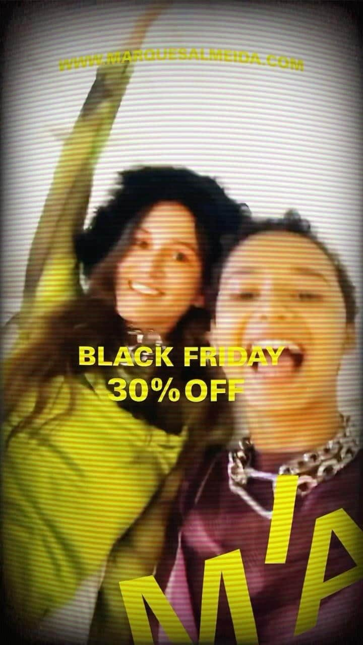 Marques Almeidaのインスタグラム：「M’A BLACK FRIDAY IS ON! ⚡️ Enjoy 30% off on all items. Run to marquesalmeida.com  #mablackfriday #marquesalmeida #howdoyouwearyourma」