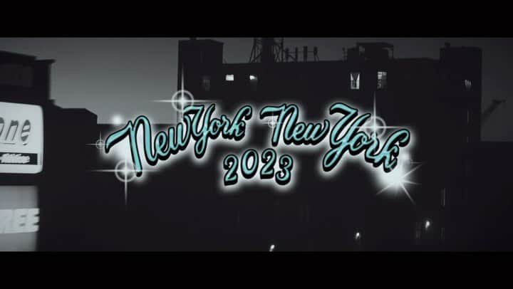 DJ RYOWのインスタグラム：「November 22th. 2023. 0:00  TOKONA-X “NEW YORK, NEW YORK 2023”  Prod. Rick Steel, DJ RYOW & SPACE DUST CLUB Chorus by Dia  https://linkco.re/QFtXUDe6  今年の1月にNYでMUNARI君 & YAZ君を通じてでRICKと会えて、そこから色々考えて、元々RICKが2004年にProduceしたTOKONA-X “New York, New York”の2023verを一緒に作りました。  ちなみに、RICKはQUEENS,NYで生まれ育ち、2004年 TOKONA-X “New York, New York” & “I’m in charge”が初Produce曲で、そこからJa Rule, French Montana, Chris Brown, Meek Mill, CHINX等のProduceやアルバムのExecutive ProduceもしてきたパナイProducer。  共通点はトコナメさんで、約20年越しに出会ってこの曲を一緒に作れた事が最高だし、2023verも最高の出来。 早くNYに行って聴きたい。  Special Thanks: TX & RICK, FIIVS @yaz_eastvalley & @djmunari  🎥 @topman_ccl」