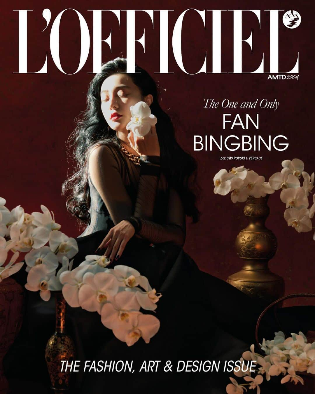 ファン・ビンビンさんのインスタグラム写真 - (ファン・ビンビンInstagram)「@bingbing_fan, the Chinese superstar and cover star of L'OFFICIEL, is the leading star of the recently released movie “Green Night” and is gaining fashion power as a global style ambassador walking for Georges Hobeika Haute Couture catwalk and closing the Mugler show at Paris Fashion Week. In conversation with @calvinchoicc she reflects on the values for an actor: «to bring energy and positive directions».  Visit @lofficielitalia and @lofficielparis to discover the full conversation between Fan Bingbing and Dr. Calvin Choi.  Fan Bingbing @bingbing_fan Text by Dr. Calvin Choi @calvinchoicc @amtd.idea Photography Chen Man @chenman Styling Takafumi Kawasaki @kawasakitakafumi Art Direction Giampietro Baudo  @giampietrobaudo Hair Chinatsu Make-Up Christopher Bu @_christopherbu_ Special thanks: Artist Management Jersey Chong @jerseychong Production Company Twin Brains Films  @twinbrainsfilms Executive Producer Janie Chartier  @janieversace  #FanBingbing #范冰冰 #LOFFICIEL #CalvinChoi #AMTD」11月20日 20時30分 - bingbing_fan