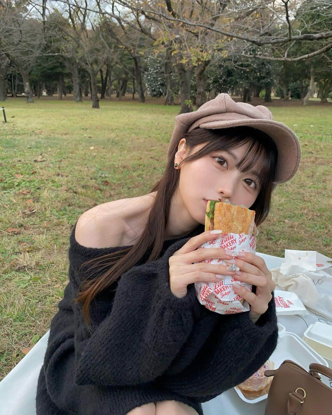 星乃まひろさんのインスタグラム写真 - (星乃まひろInstagram)「picnic~~ 🧺🍂  one-piece: @rili.shopping  ㅤㅤㅤㅤㅤㅤㅤㅤㅤㅤㅤㅤㅤ ㅤㅤㅤㅤㅤㅤㅤㅤㅤㅤㅤㅤㅤ #ピクニック #picnic #秋ピクニック #代々木公園 #ootd #code」11月20日 20時31分 - mhr_honi