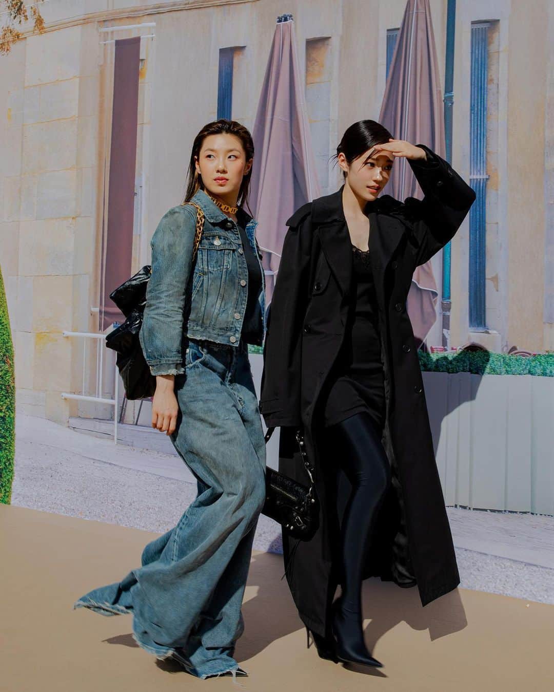 가로수길 , Seoulさんのインスタグラム写真 - (가로수길 , SeoulInstagram)「Balenciaga with @rohyoonseo @leejung_lee   발렌시아가 쇼장에서 노윤서님과 YGX 리정님  다른 두 스타일이지만 두분 다 너무 멋져 💕」11月20日 20時40分 - jaylim1