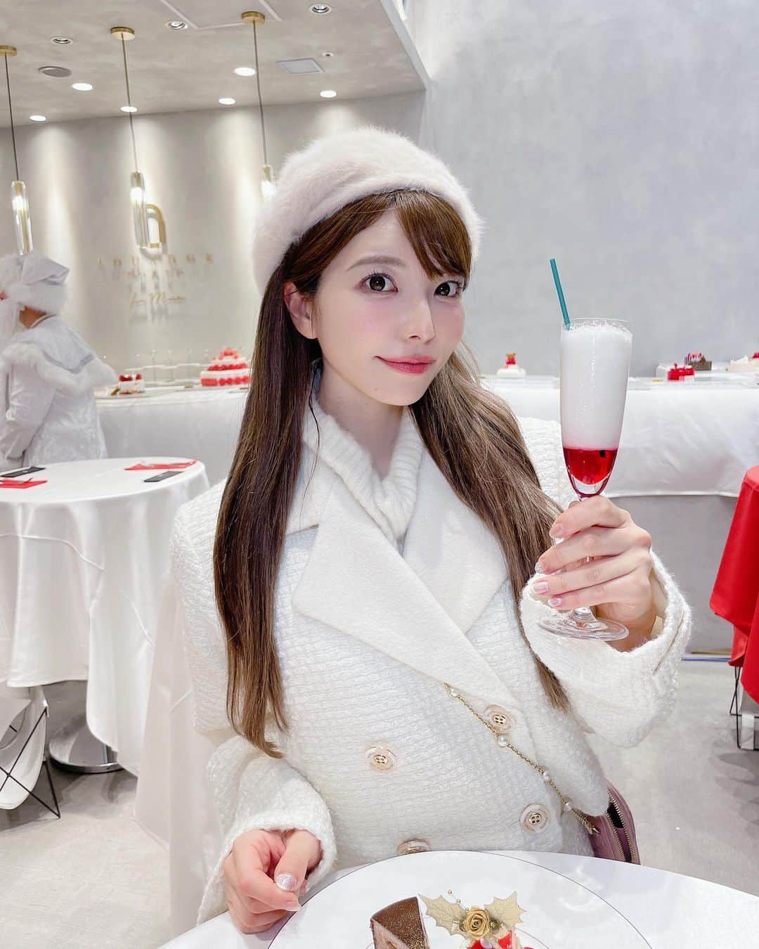 上原亜衣さんのインスタグラム写真 - (上原亜衣Instagram)「あっという間に クリスマスだぁ🎄  今年も可愛い🐻  @louangetokyo_lemusee   #louangetokyolemusee  #louangetokyo」11月20日 20時47分 - ai_uehara_ex