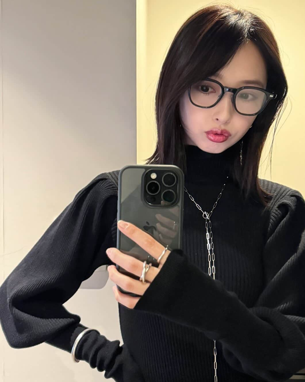 山内遥のインスタグラム：「@gentlemonster 👓🩶」