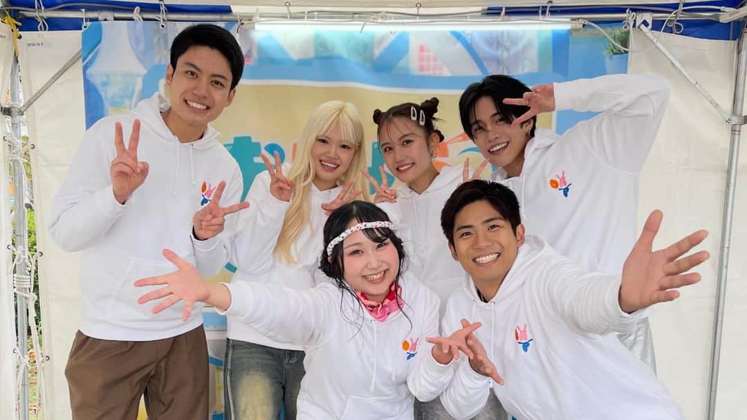 豊田真丸さんのインスタグラム写真 - (豊田真丸Instagram)「「おはパー」 2日間、本当にありがとうございました！！  おは朝を観てくださってる皆さまと直接お会いできる事が本当に嬉しくて、凄く凄く幸せな時間でした(^^)  また来年も皆と会いたい！！ めちゃくちゃ楽しかったな〜😊  #おは朝 #おは土 #おはパー」11月20日 21時11分 - snmr_official