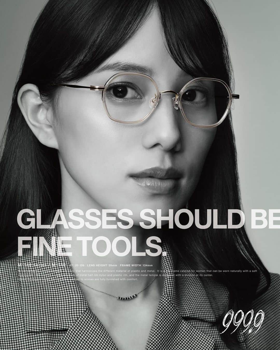 奥村真友里さんのインスタグラム写真 - (奥村真友里Instagram)「「999.9（フォーナインズ） NEW COLLECTION 2023-2024」 ブランド広告出演しました✨  @999.9_fournines  #fournines#9999 #フォーナインズ」11月20日 21時04分 - mayuri_okumura
