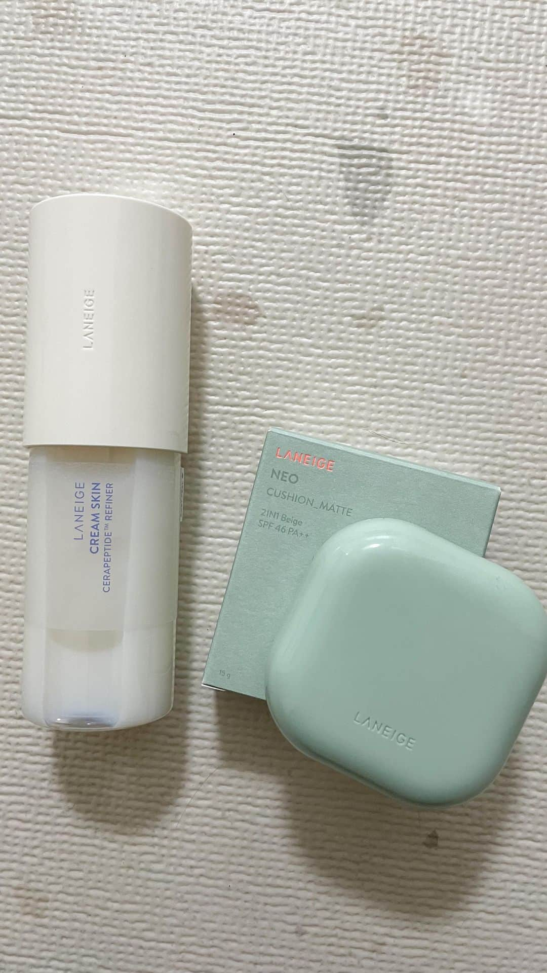 中島愛蘭のインスタグラム：「とっても優秀なセットをご紹介🧚🏻💚 ⁡ @laneige_jp の クリームスキンローションとネオクッションマットNです☺️ ⁡ ✔︎︎︎︎クリームスキンローション 韓国の口コミアプリ𝗚𝗟𝗢𝗪𝗣𝗜𝗖𝗞でもアワード受賞してるみたい👏🏻👏🏻 豊富なアミノ酸を含むホワイトリーフティー*を配合してゆらぎ肌をケア！ *チャ葉エキス（整肌成分） 敏感な状態でも使用していただけるマイルドな処方です🌿,, ⁡ ✔︎︎︎︎ネオクッションマットN こちらも敏感に傾いた肌状態でも使用可能なマイルド処方になっているみたいです！ 本当にハイカバーで小鼻の赤みもコンシーラーなしで大丈夫でした🥹！ ⁡ 保湿力の高いローションで肌の土台を整えてからネオクッションを使うことで 1日中乾燥が気にならない、ナチュラルなセミマット肌づくりができるセットです🥰 ⁡ 崩れも乾燥も気になる方はおすすめ！  楽天やQoo10の公式オンラインなどで購入できるよ🛒🤍」