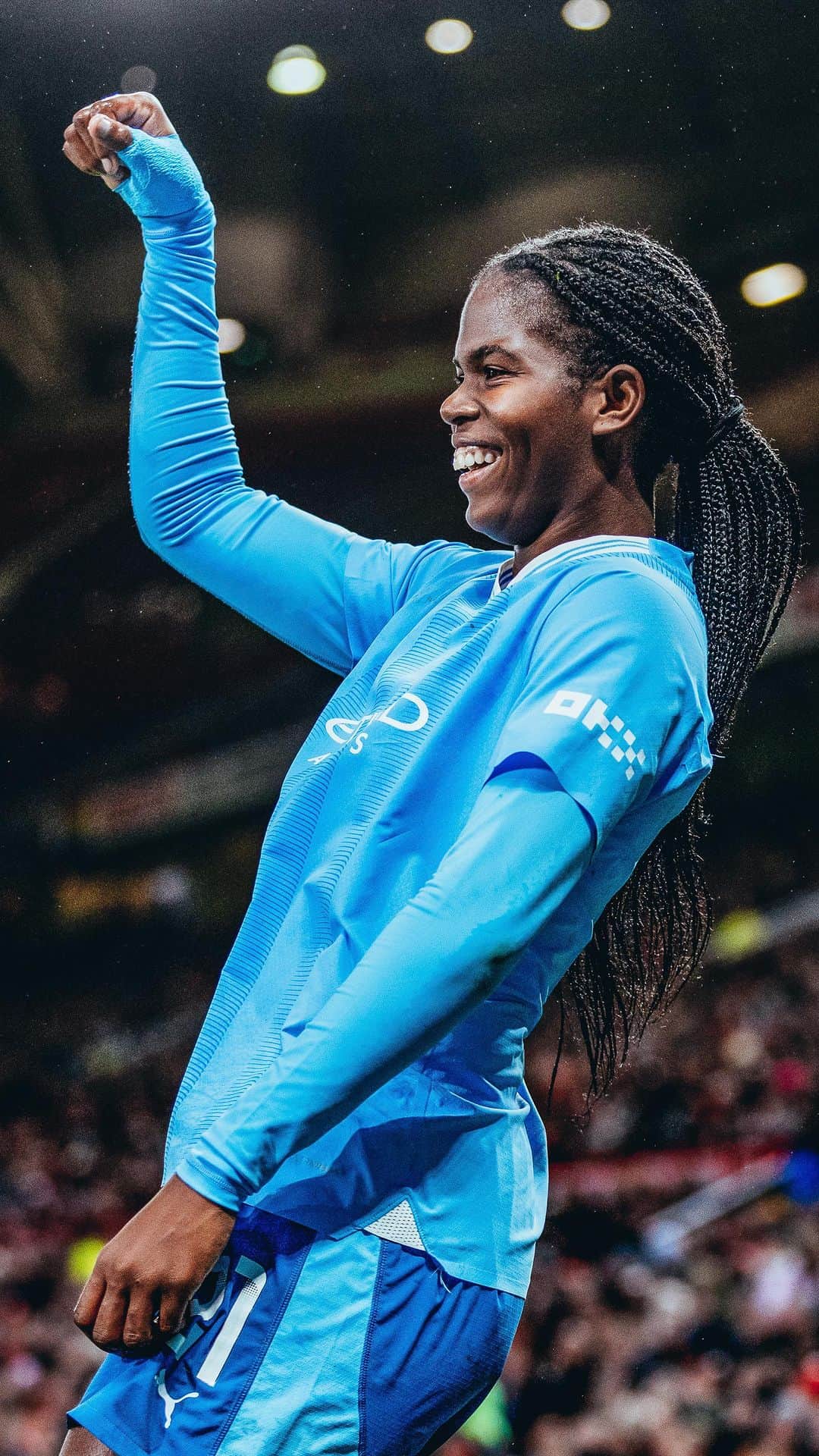 マンチェスター・シティFCのインスタグラム：「Sealing the win! 👊」