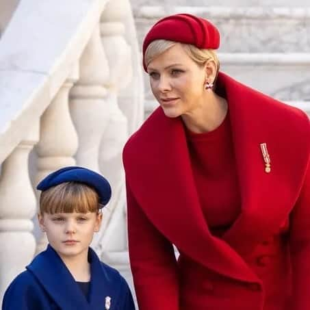 スティーブンジョーンズのインスタグラム：「Thrilled to have created hats for Their Serene Highnesses  Princesses Charlene  and Gabriella of Monaco for Monaco National Day. Tailleurs by  @visiondidierangelo」