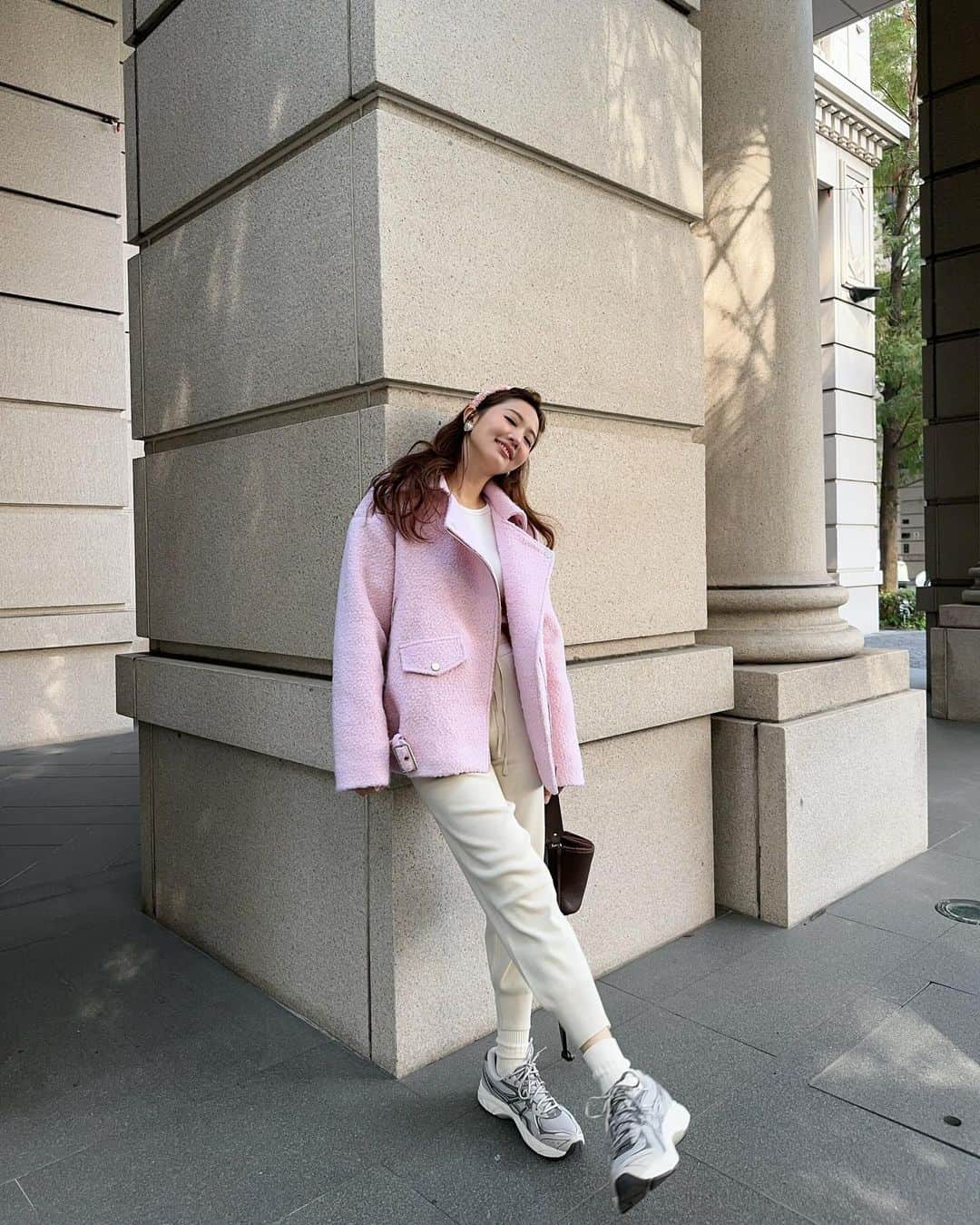 Lilian莉安のインスタグラム：「- 持續喜歡粉紅色🌸 OOTD All by⋯ @daily_vanity_」