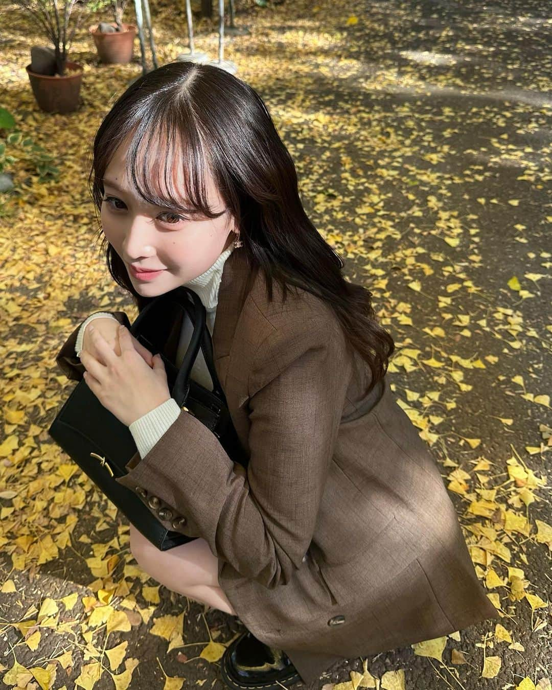 よねいはるかさんのインスタグラム写真 - (よねいはるかInstagram)「Autumn .. 🍂  都会の中で、たくさん紅葉がみれてうれしい。」11月20日 22時19分 - rabbit____2