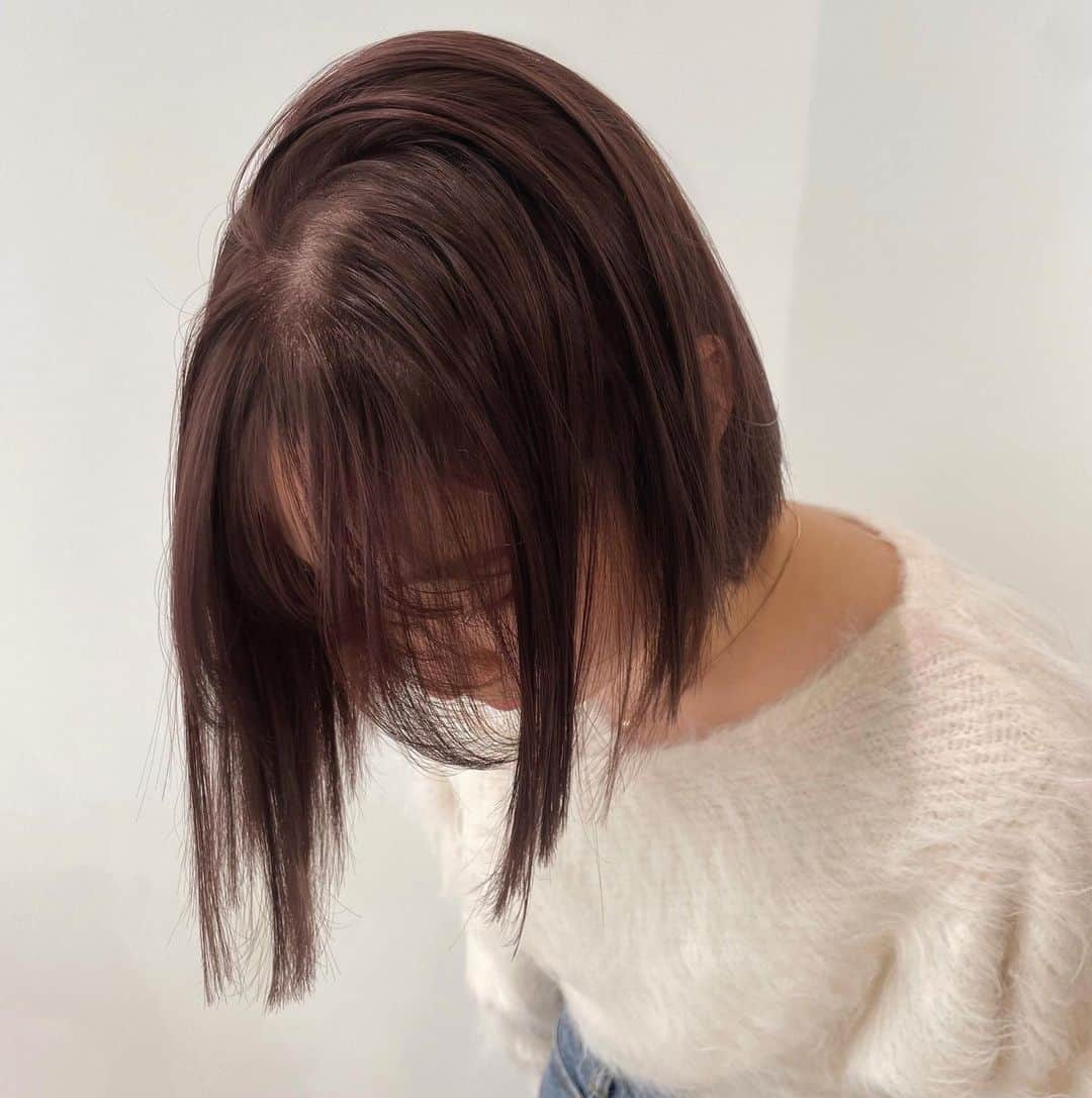 YochiMiku のインスタグラム：「choco brown 🤎 冬の一推しcolor🫘🥣  こっくり濃厚カラーで冬っぽく⛄ 私もchoco brown リピート中です♡」