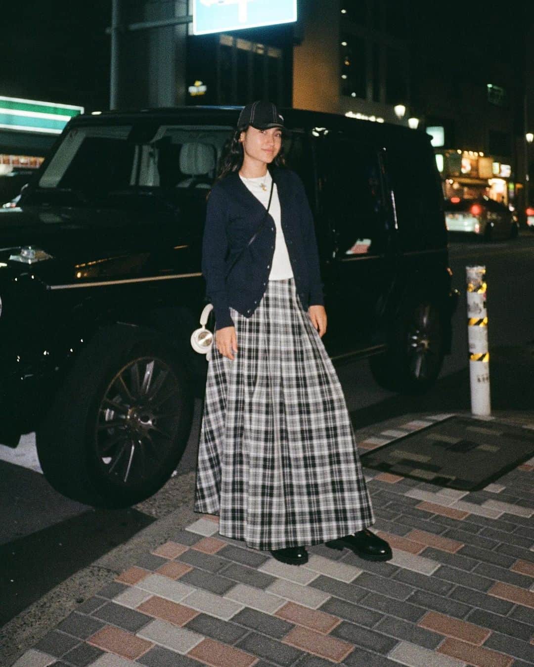 parisaのインスタグラム：「Parisa// #35mm」